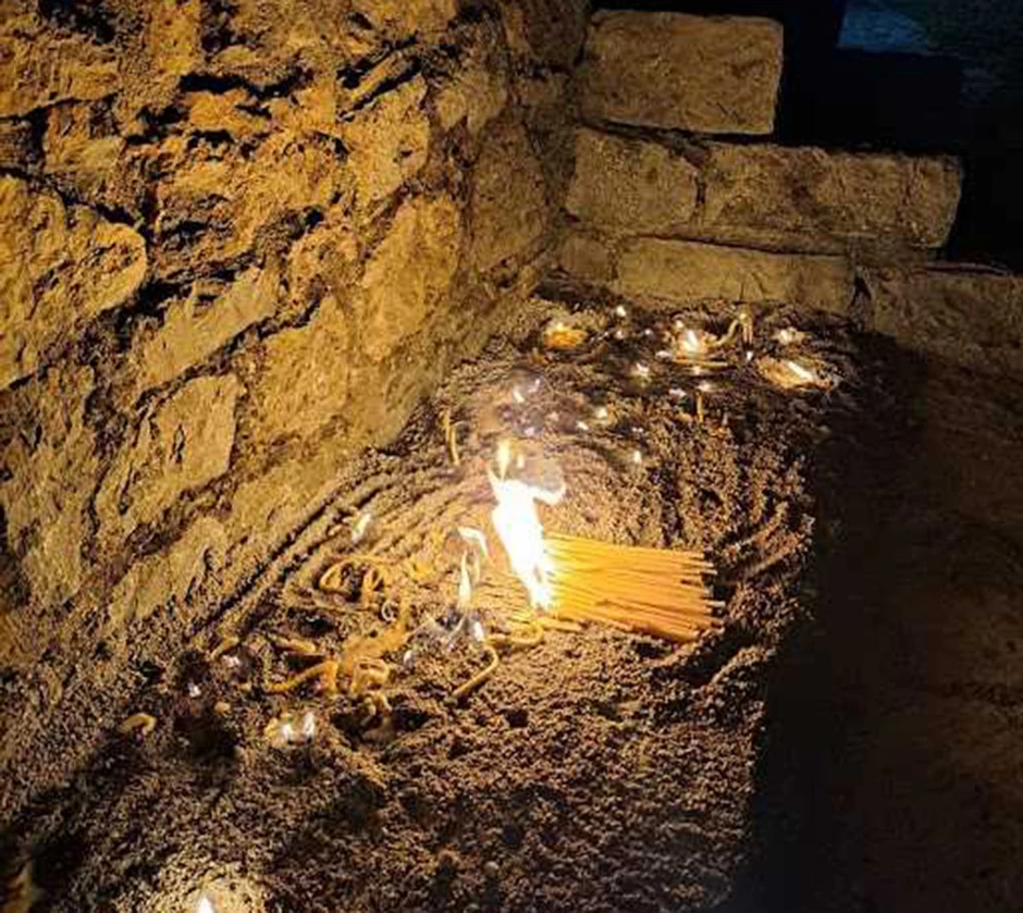 Građani Velike Hoče odaju počast Srbina ubijenim na KiM 