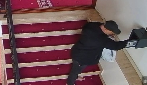 Opljačkane tri džamije u Novom Pazaru, Tutinu i Sjenici