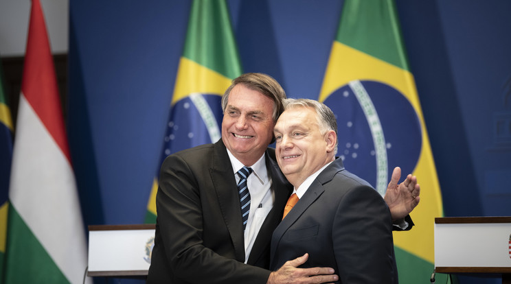 Orbán és Bolsonaro együtt álltak a sajtó képviselői elé / Fotó: MTI