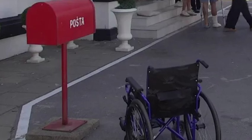 U Belu kuću stigla invalidska kolica za Filipa Cara