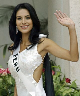 Miss Universe 2004 / 22.jpg