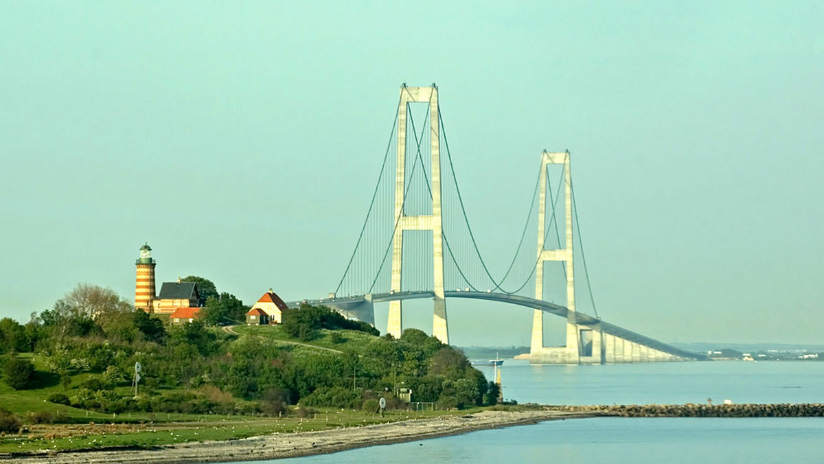 Kiedy mówię, że wróciłam z Zelandii, w oczach znajomych widzę błysk zazdrości. - Ile leciałaś? - dopytują się, mając na myśli Nową Zelandię. - Godzinę! - mówię zgodnie z prawdą, bo przecież chodzi o największą spośród ponad 480 wysp należących do Danii.