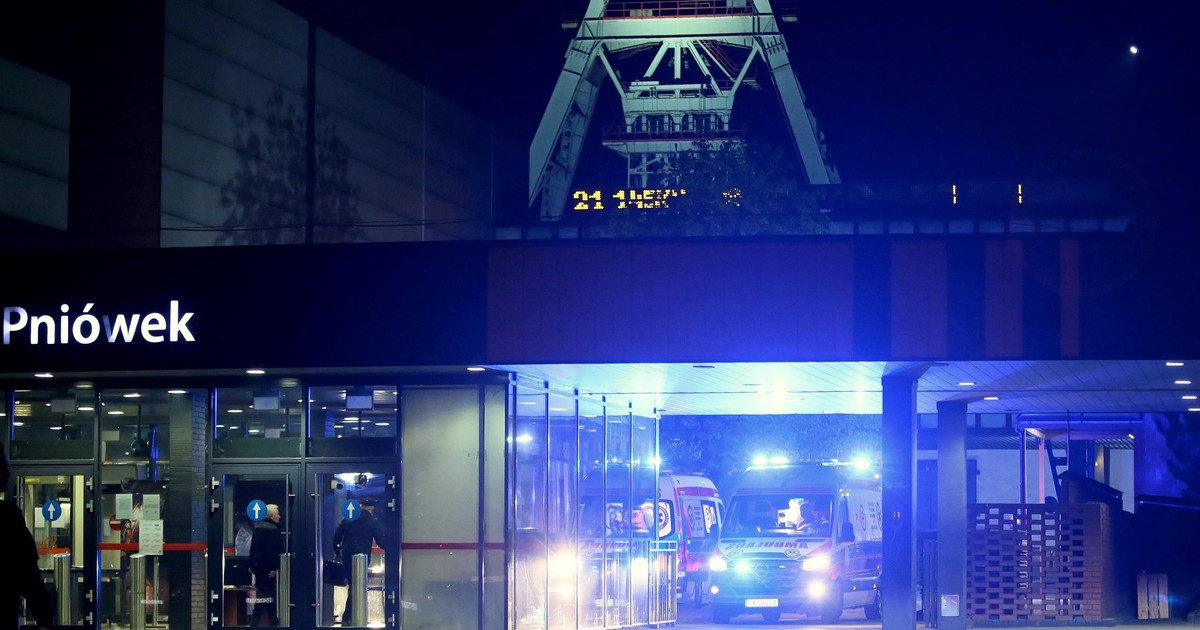 Dramat w kopalni "Pniówek". Trwa akcja ratunkowa. Dwóch górników poszukiwanych