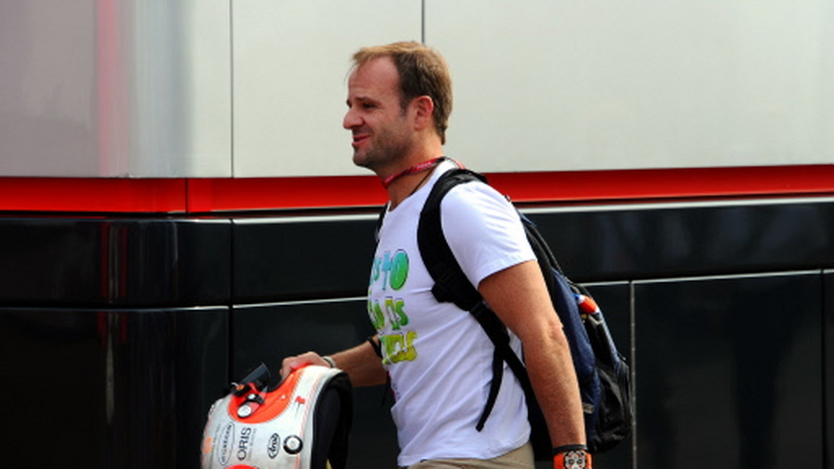 Mimo, że Rubens Barrichello nie zdołał zapewnić sobie miejsca w żadnym z temamów w 2012 roku, to jednak nie porzucił marzeń o Formule 1. Brazylijczyk będzie jeździł na razie w serii IndyCar, jednak wciąż jest otwarty na propozycje współpracy.