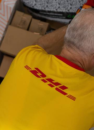 Wie Dhl Mir Meine Weihnachtszeit Versaut Aus Boser Absicht Noizz