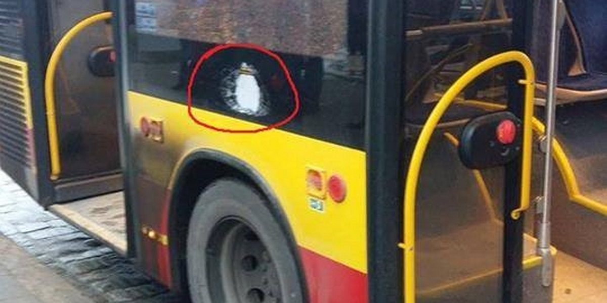 Pięścią w autobus