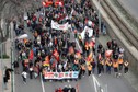 Protestujący biorą udział w demonstracji w Ajaccio, na francuskiej śródziemnomorskiej wyspie Korsyce, 7 marca 2023 r.