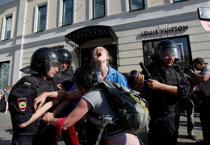 protestujący w stolicy Rosji MOskwie