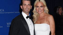 Megunta a színjátékot: beadta a válókeresetet Donald Trump fiának megcsalt felesége