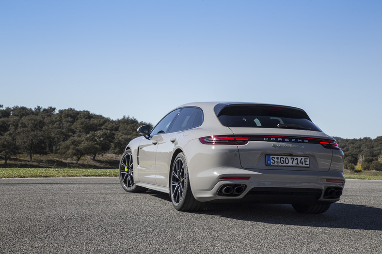 Porsche Panamera Sport Turismo Turbo S E-Hybrid