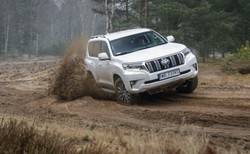 Legendarna Toyota kusi nie tylko ceną. Takie auta zdarzają się raz na 70 lat