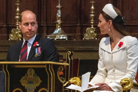 Vilijam OSTAVIO Kejt zbog OVE ŽENE koju je upoznao u Grčkoj: Sve saopštio preko telefona pa otišao da se NAPIJE- ONO ŠTO JE REKAO PRED SVIMA, PRENERAZILO JE SVET