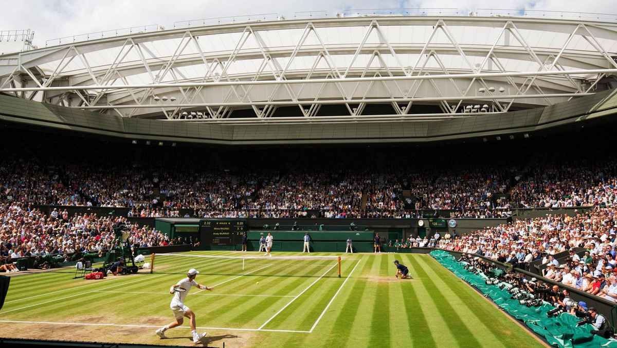 Z tenisowej świątyni przy Church Road dochodzi gromkie Alleluja. Skoro świat znów spogląda na korty prywatnego All England Lawn Tennis Clubu znaczy to, że nadszedł już - jak co roku - czas na wielkie święto dyscypliny.