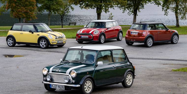 Mini Cooper ma 60 lat. Małe auto wciąż podbija serca kierowców