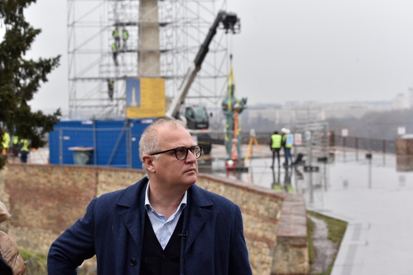 Goran Vesić ispred "Pobednika"