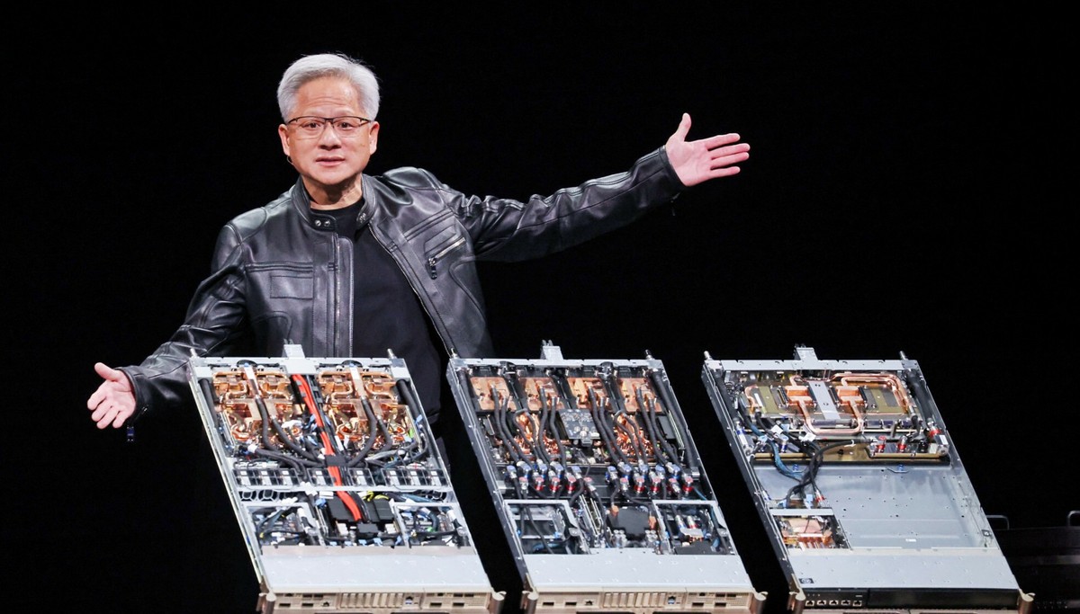 Akcje Nvidii spadają po rozczarowujących wynikach w centrach danych. Prezes: popyt jest nadzwyczajny