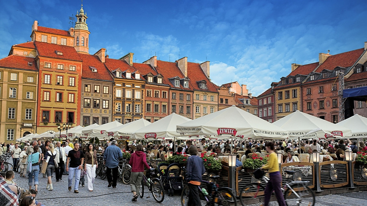 Nawet o 8 proc. więcej niż w ubiegłym roku, do 14,3 mln, ma wzrosnąć liczba turystów, którzy odwiedzą w tym roku Polskę - wynika z ostatnich ocen Instytutu Turystyki, które publikuje "Dziennik Gazeta Prawna".