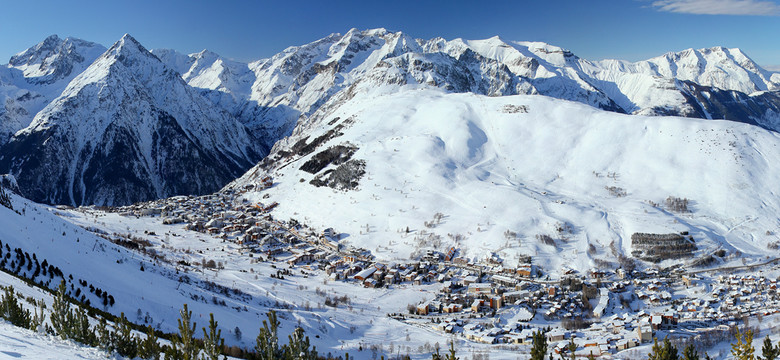 Les Deux Alpes (Les 2 Alpes). Atrakcje i przewodnik po stacji narciarskiej w Alpach Francuskich