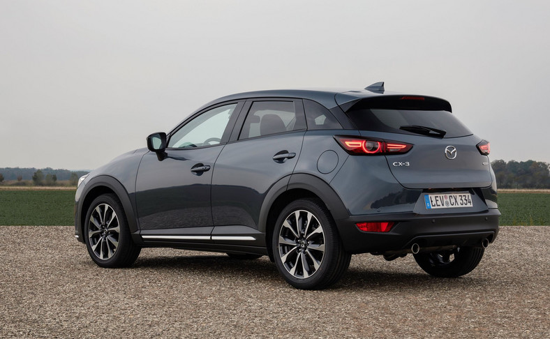 Nowa Mazda CX3 już w Polsce. Japończycy stawiają na jeden