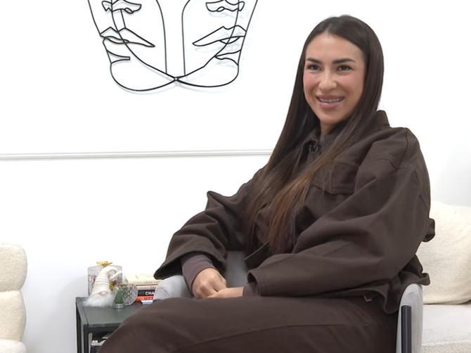Nevena je sa 15 godina rodila ćerku
