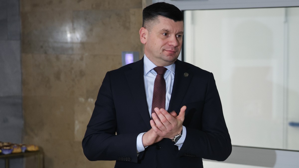 Marszałek Małopolski Łukasz Smółka popiera Karola Nawrockiego, wzbudzając kontrowersje wśród urzędników [Źródło: PAP]