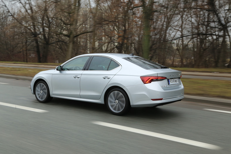 ŠKODA OCTAVIA 1.5 TSI m-HEV 2022 4. generacja