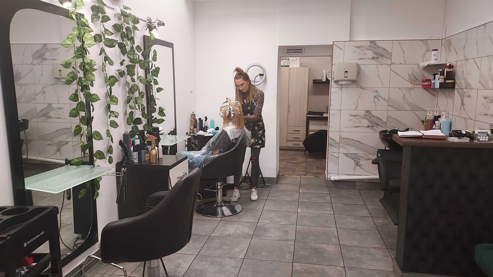 Nieduży salon fryzjerski Evelle