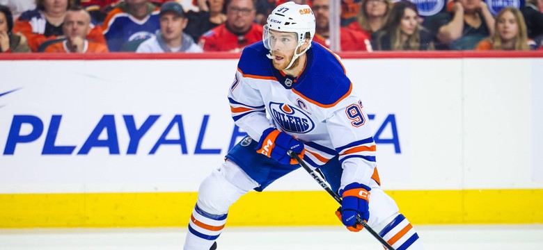 Connor McDavid wpisał się na listę strzelców w 16. kolejnym meczu [WIDEO]