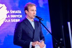 Najpierw Żebrowski, teraz Skiba i Janicki. Tak gwiazdy parodiują Zbigniewa Ziobrę [FOTO]