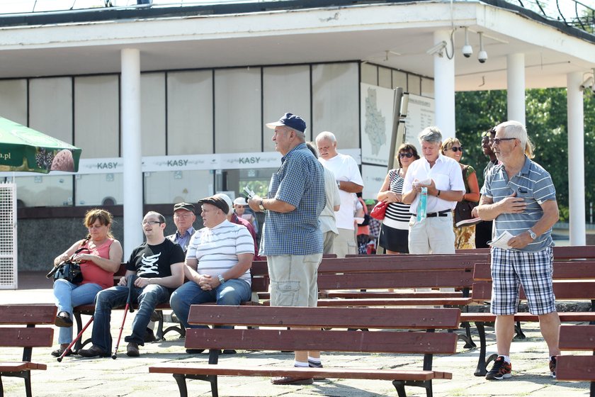 Warszawiacy chodzą na wyścigi