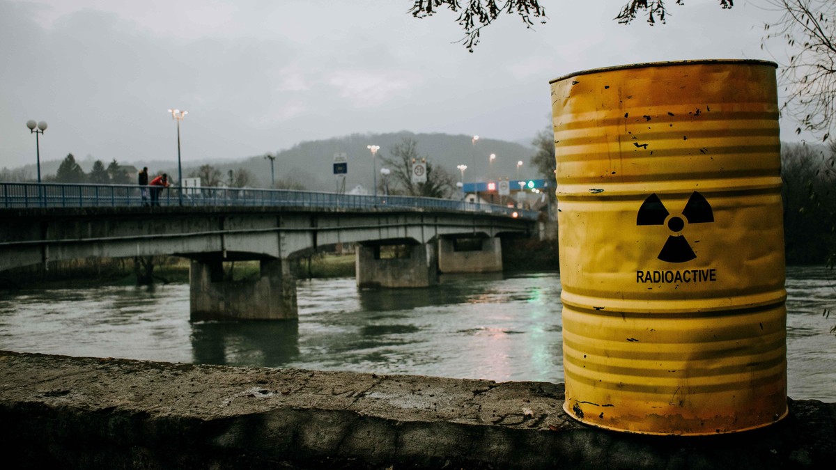Centar za zbrinjavanje otpada, koji Hrvatska planira da izgradi na samoj granici sa Bosnom i Hercegovinom, izazvao je brojne kritike i proteste u BiH | Foto: Green Team