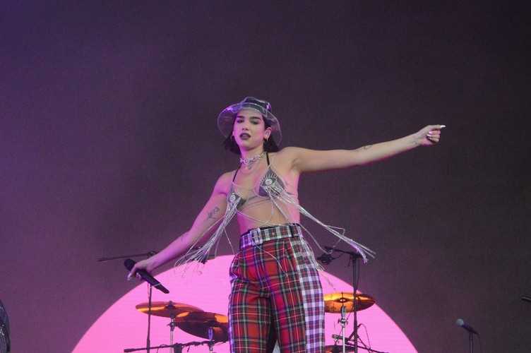 Dua Lipa podczas Orange Warsaw Festival. 1 czerwca 2018