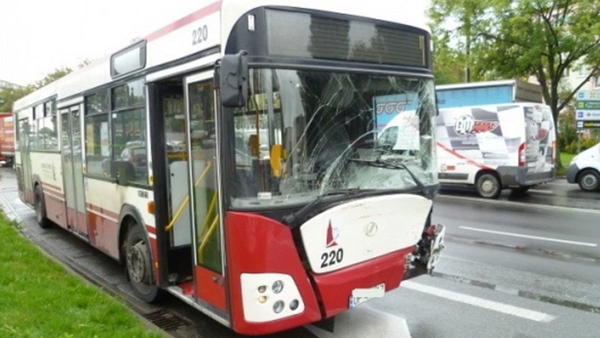 Wojewódzki Inspektor Transportu Drogowego skontrolował Miejski Zakład Komunikacji w Opolu. Miało to związek między innymi z częstymi awariami autobusów. W marcu tego roku z jednego z pojazdów odpadło koło i uderzyło w samochód osobowy.