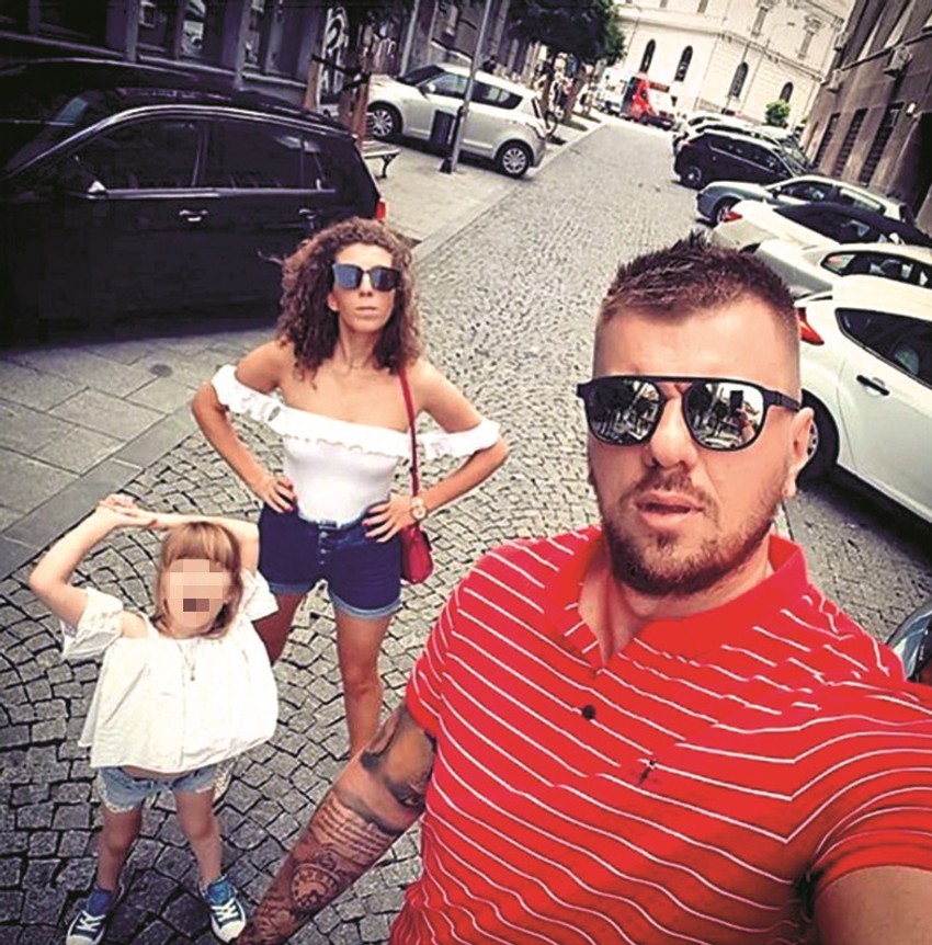 Janjuš sa ženom i detetom