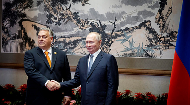 Orbán Viktor miniszterelnök és Vlagyimir Putyin orosz elnök a kétoldalú tárgyalásuk előtt Pekingben / Fotó: MTI/Miniszterelnöki Sajtóiroda/Fischer Zoltán