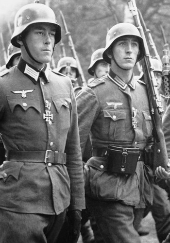 Adolf Hitler w Polsce