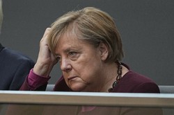 Zaskakujący wątek Niemiec w aktach Epsteina. "Wolą Adolfa Hitlera od Angeli Merkel"