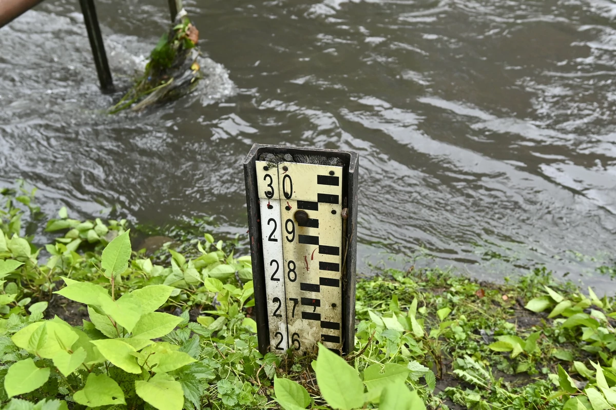  Alert IMGW. Burze i silny deszcz na Śląsku