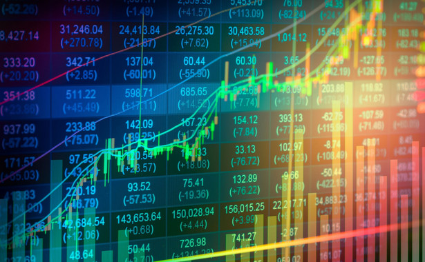 Baryłka ropy West Texas Intermediate w dostawach na marzec na giełdzie paliw NYMEX w Nowym Jorku jest wyceniana po 51,98 USD, po zwyżce ceny o 2,42 proc.