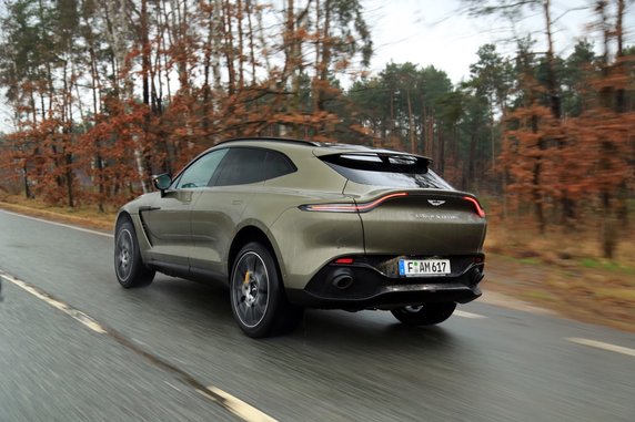 Aston Martin DBX