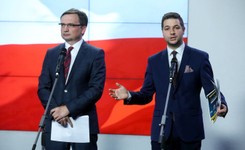 Patryk Jaki założy pseudokibicom 'bransoletki'? Nie wyklucza dozoru elektronicznego