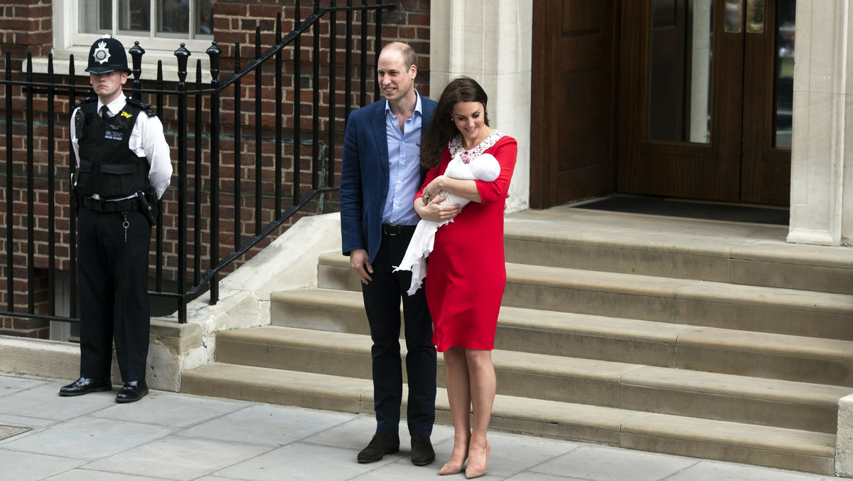 epa06687573 - BRITAIN ROYAL BABY (Duchess of Cambridge gives birth to baby boy)