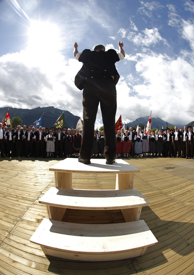 Switzerland, INTERLAKEN, 2011-06-19T122316Z_01_PLA10_RTRIDSP_3_SWITZERLAND.jpg