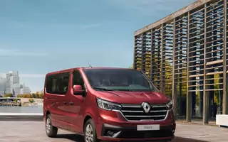 Renault Trafic po liftingu – dwie nowe wersje