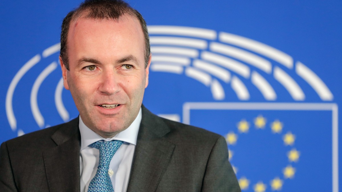 Jutro do Warszawy przyjeździe Manfred Weber. Spotka się m.in z premierem Mateuszem Morawieckim - wynika z nieoficjalnych informacji Onetu. Niemiecki europoseł Manfred Weber został ponownie wybrany szefem frakcji EPL w Parlamencie Europejskim. Polityk bawarskiej CSU pełnił tę funkcję przez minione pięć lat.