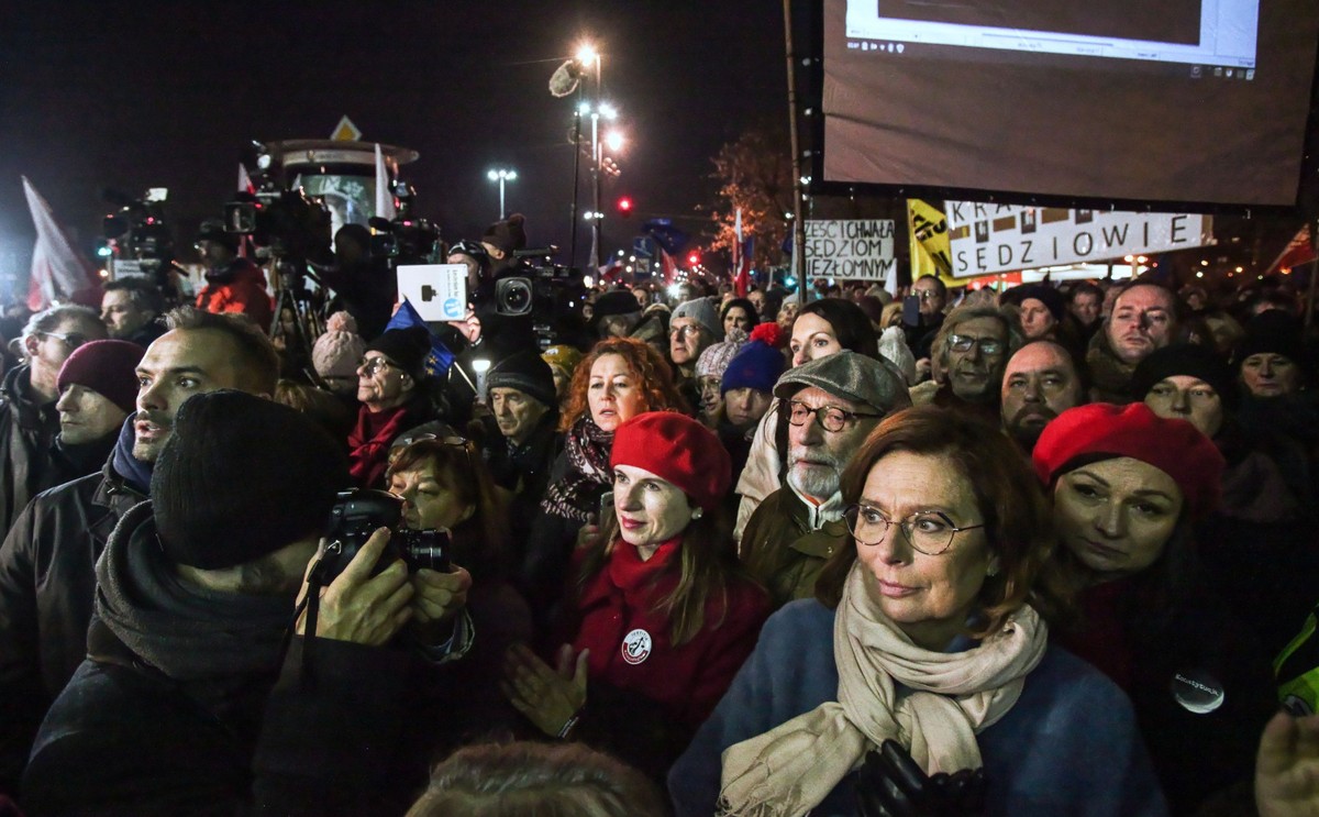 Manifestacje odbywają się w 105 miastach