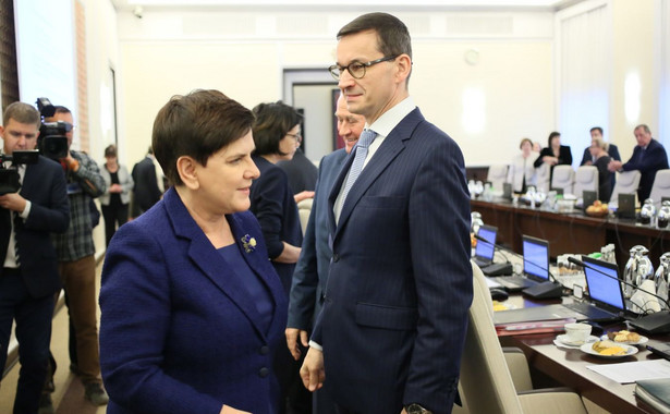 Premier Beata Szydło i wicepremier, minister rozwoju i finansów Mateusz Morawiecki