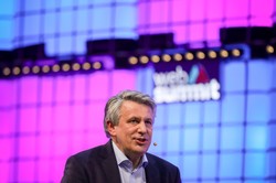 Prezes Shella wzywa brytyjski rząd do nałożenia podatków na... jego firmę