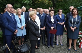 Gronkiewicz-Waltz: Stolica czci swoich bohaterów i zawsze będzie im wdzięczna