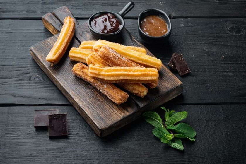 Churros — tradycyjny deser hiszpański